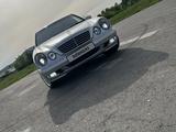 Mercedes-Benz E 320 2000 года за 6 200 000 тг. в Усть-Каменогорск – фото 2