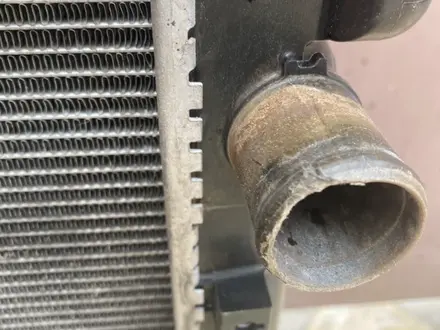Радиатор прадо 120 оригинал за 25 000 тг. в Актобе – фото 2