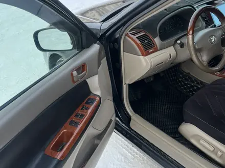 Toyota Camry 2003 года за 5 500 000 тг. в Актобе – фото 6