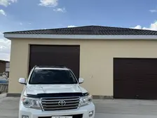 Toyota Land Cruiser, 2013