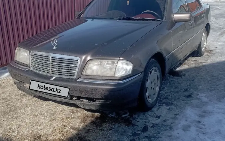 Mercedes-Benz C 180 1995 года за 1 300 000 тг. в Кокшетау