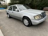 Mercedes-Benz E 260 1992 года за 1 900 000 тг. в Алматы