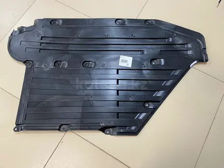 Облицовка днища кузова BMW E60 E61 E65 E63 G14 за 50 000 тг. в Астана