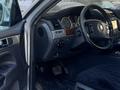 Volkswagen Touareg 2002 годаfor2 800 000 тг. в Алматы – фото 6