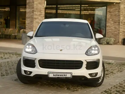 Porsche Cayenne 2015 года за 25 800 000 тг. в Алматы – фото 12