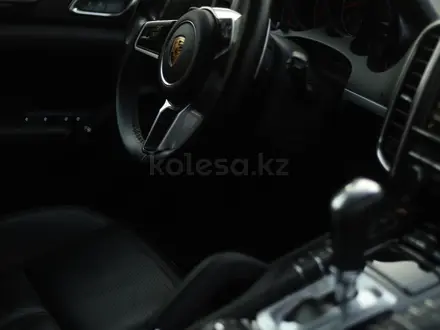 Porsche Cayenne 2015 года за 25 800 000 тг. в Алматы – фото 27