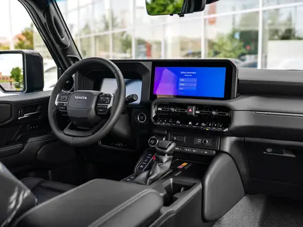 Toyota Land Cruiser Prado Luxe 2025 года за 48 890 000 тг. в Астана – фото 6