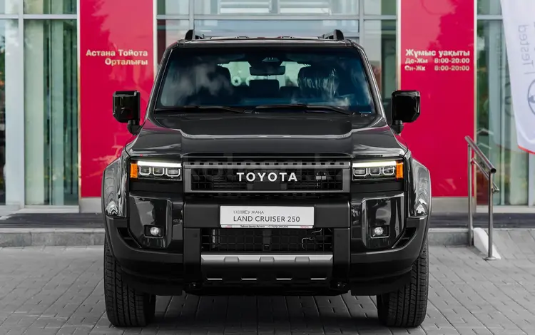 Toyota Land Cruiser Prado Luxe 2025 года за 49 190 000 тг. в Астана