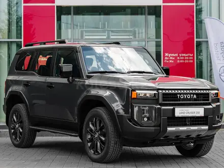 Toyota Land Cruiser Prado Luxe 2025 года за 48 890 000 тг. в Астана