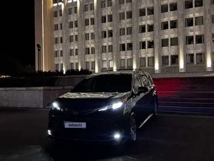 Toyota Sienna 2022 года за 27 500 000 тг. в Алматы – фото 16