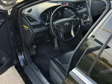 Hyundai Grandeur 2014 года за 8 350 000 тг. в Алматы – фото 10