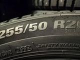 Kumho WinterCraft Ice Wi32 255/50 R20 109T за 130 000 тг. в Караганда – фото 2