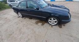 Mercedes-Benz E 280 1999 годаүшін6 700 000 тг. в Астана – фото 4