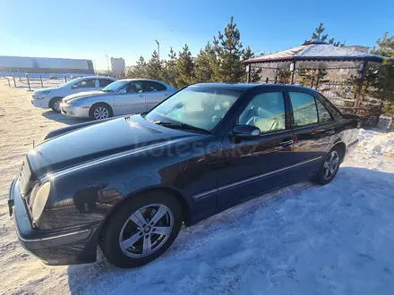 Mercedes-Benz E 280 2000 года за 5 500 000 тг. в Астана – фото 2