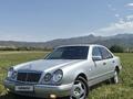 Mercedes-Benz E 320 1997 года за 3 750 000 тг. в Алматы – фото 2