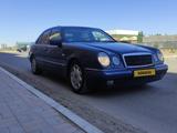 Mercedes-Benz E 240 1997 года за 2 500 000 тг. в Атырау – фото 5