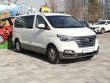 Hyundai Starex 2020 года за 15 200 000 тг. в Алматы – фото 2