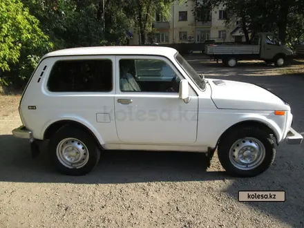 ВАЗ (Lada) Lada 2121 2002 года за 2 000 000 тг. в Талдыкорган – фото 2