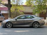 Toyota Camry 2020 года за 11 000 000 тг. в Шымкент – фото 3