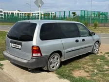 Ford Windstar, 2001