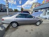 Toyota Camry 1999 годаүшін2 900 000 тг. в Семей – фото 3