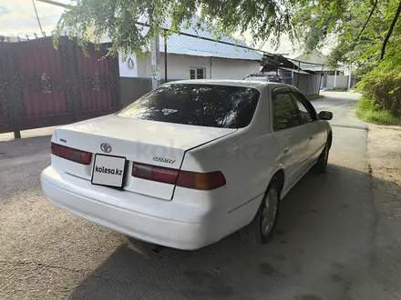 Toyota Camry 1998 года за 3 000 000 тг. в Алматы – фото 7