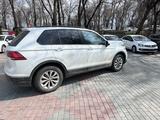 Volkswagen Tiguan 2020 года за 14 188 000 тг. в Алматы – фото 3