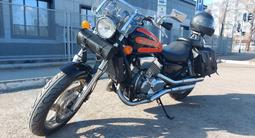 Honda  VF 750 1998 годаүшін2 100 000 тг. в Астана