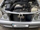 Mercedes-Benz E 230 1997 года за 3 000 000 тг. в Степногорск – фото 2