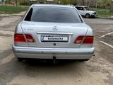 Mercedes-Benz E 230 1997 года за 3 000 000 тг. в Степногорск – фото 5