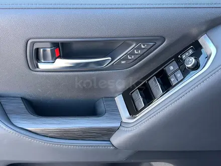 Toyota Land Cruiser GR Sport 2023 года за 45 290 000 тг. в Алматы – фото 22