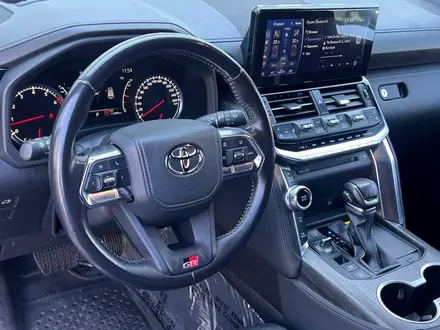 Toyota Land Cruiser GR Sport 2023 года за 45 290 000 тг. в Алматы – фото 16