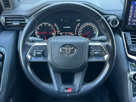 Toyota Land Cruiser GR Sport 2023 года за 45 290 000 тг. в Алматы – фото 17
