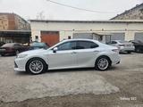 Toyota Camry 2019 года за 15 300 000 тг. в Шымкент – фото 3