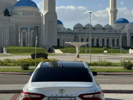 Toyota Camry 2019 года за 13 000 000 тг. в Астана – фото 3