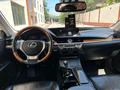 Lexus ES 300h 2014 годаfor10 000 000 тг. в Актау – фото 5
