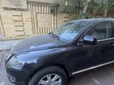 Volkswagen Touareg 2005 года за 4 200 000 тг. в Караганда – фото 3