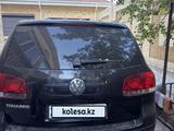 Volkswagen Touareg 2005 года за 4 200 000 тг. в Караганда – фото 2