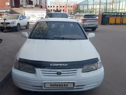 Toyota Camry 1997 года за 2 500 000 тг. в Астана – фото 3