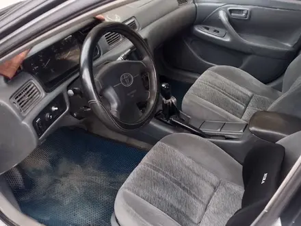 Toyota Camry 1997 года за 2 500 000 тг. в Астана – фото 4