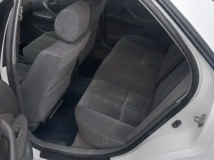 Toyota Camry 1997 года за 2 500 000 тг. в Астана – фото 6