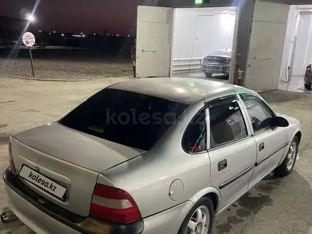 Opel Vectra 1998 года за 900 000 тг. в Актобе – фото 5