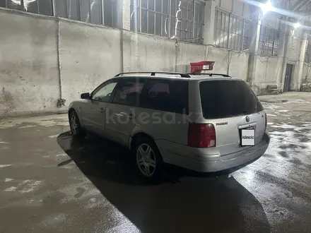Volkswagen Passat 1998 года за 2 000 000 тг. в Тараз – фото 7