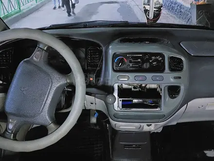 Mitsubishi Space Gear 1995 года за 1 000 000 тг. в Шымкент – фото 6