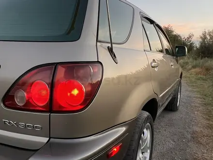 Lexus RX 300 1999 года за 4 600 000 тг. в Алматы – фото 4
