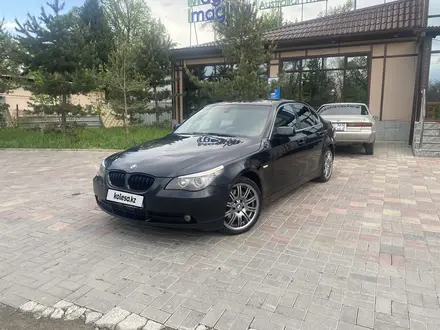 BMW 525 2004 года за 5 200 000 тг. в Алматы