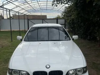 BMW 5 Series, 2000