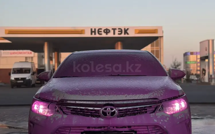 Toyota Camry 2018 годаfor13 700 000 тг. в Уральск