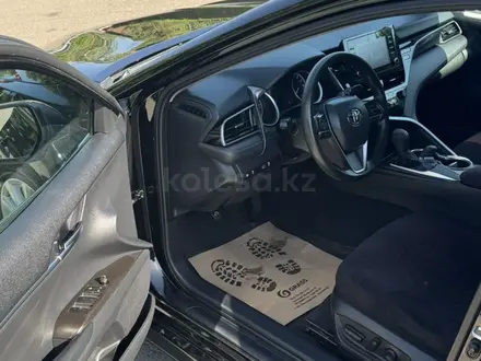 Toyota Camry 2021 года за 11 500 000 тг. в Тараз – фото 7