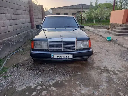 Mercedes-Benz E 220 1993 года за 2 900 000 тг. в Туркестан – фото 4